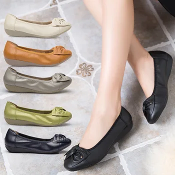 المصدر مصنع الجلود الجديدة الفول الأحذية النسائية الضحلة شقة المرأة وحيد أحذية عارضة أمي الأحذية كبير حجم أحذية العمل