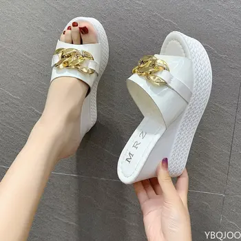 سلسلة عالية الكعب نعال النساء أحذية الزفاف الصيف 2022 أبيض أسود منصة الأوتاد الشرائح السيدات النعال الشاطئ